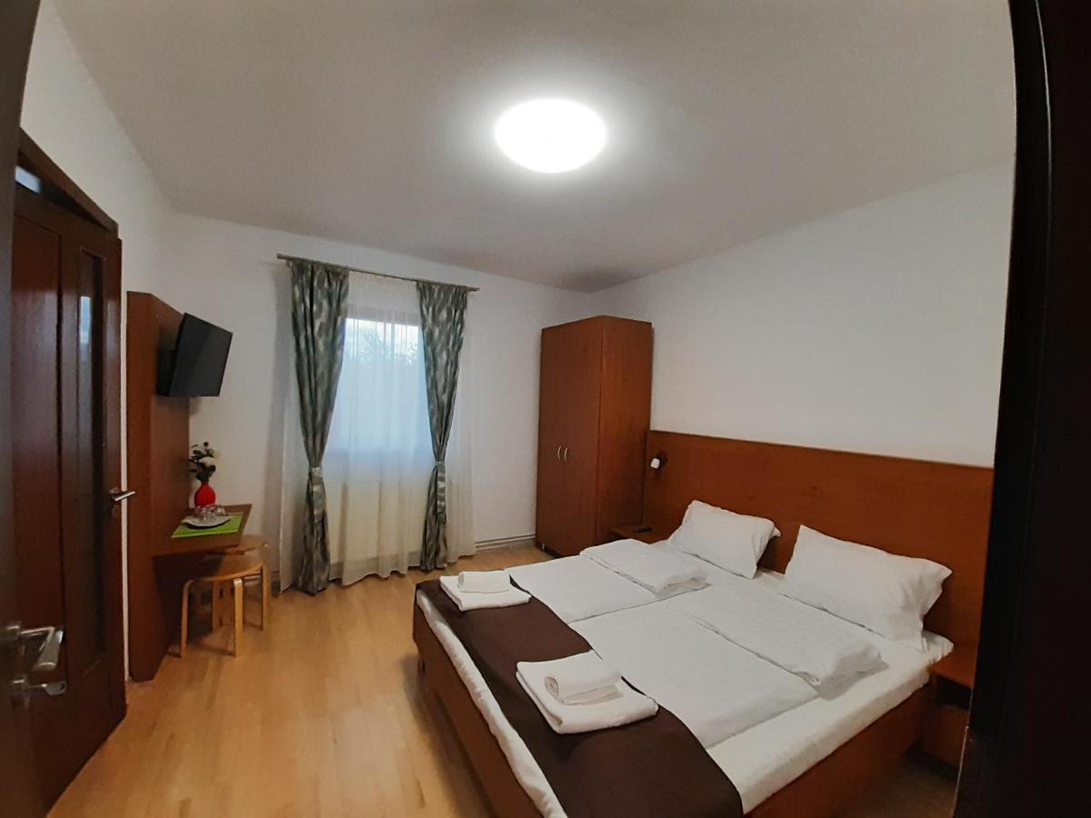 Mirana-Marginimea Sibiului Hotel คริสเตียน ภายนอก รูปภาพ