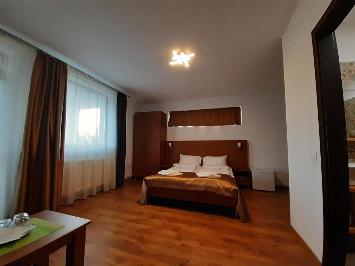 Mirana-Marginimea Sibiului Hotel คริสเตียน ภายนอก รูปภาพ